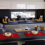Villa New Lana With Pool, Sauna And Whirlpool *