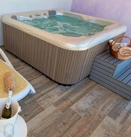 New Lana With Pool, Sauna And Whirlpool Villa Vodnjan