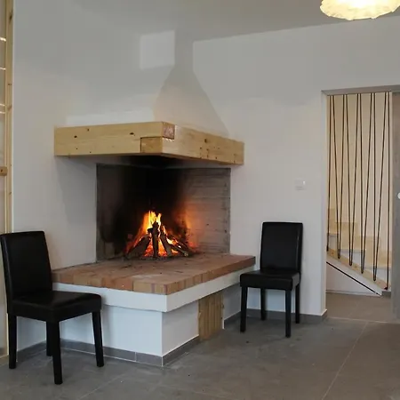 New Lana With Pool, Sauna And Whirlpool Villa *