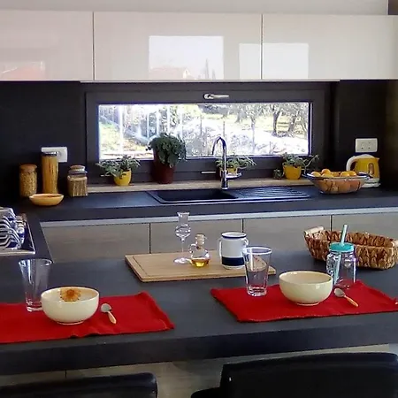 Villa New Lana With Pool, Sauna And Whirlpool *