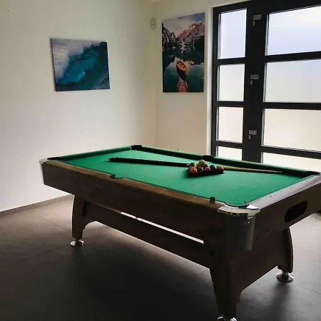 New Lana With Pool, Sauna And Whirlpool