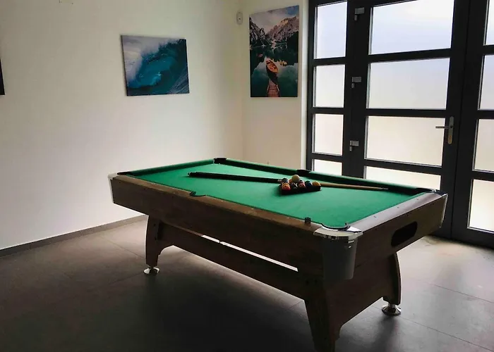 New Lana With Pool, Sauna And Whirlpool